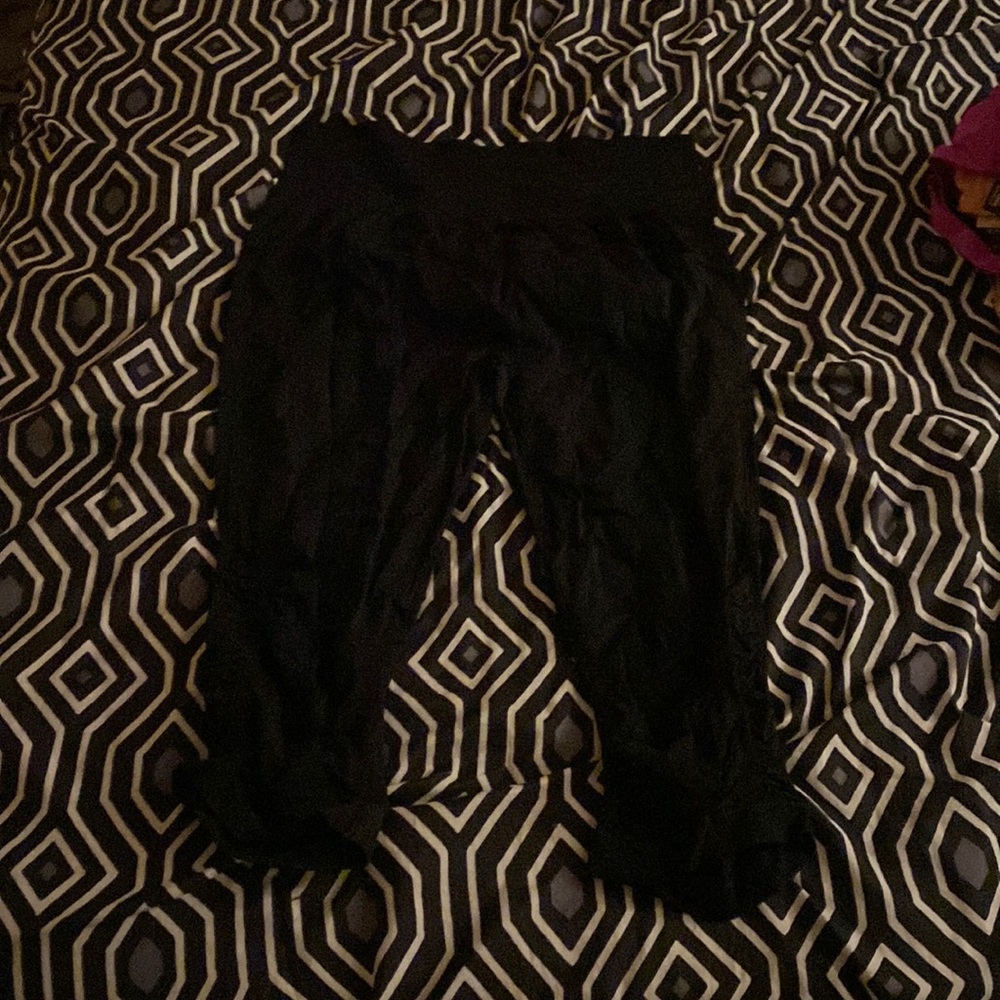 2XL capri leggings, tag says 3x, but they run a little small